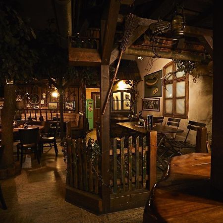 Pension Ruessel-Pub Sangerhausen Extérieur photo