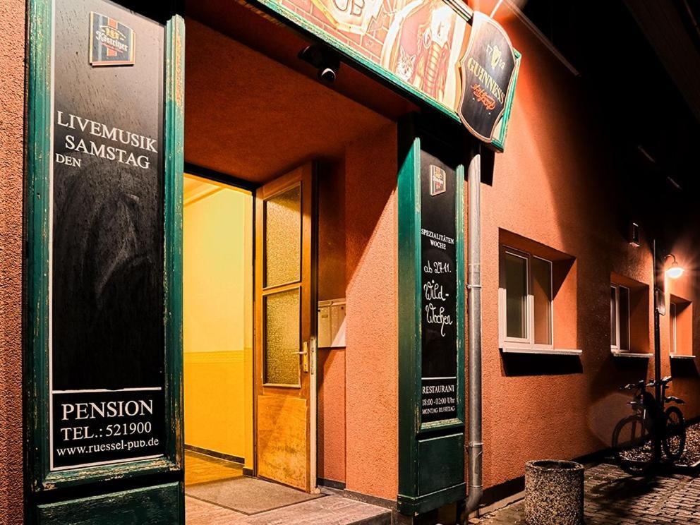 Pension Ruessel-Pub Sangerhausen Extérieur photo