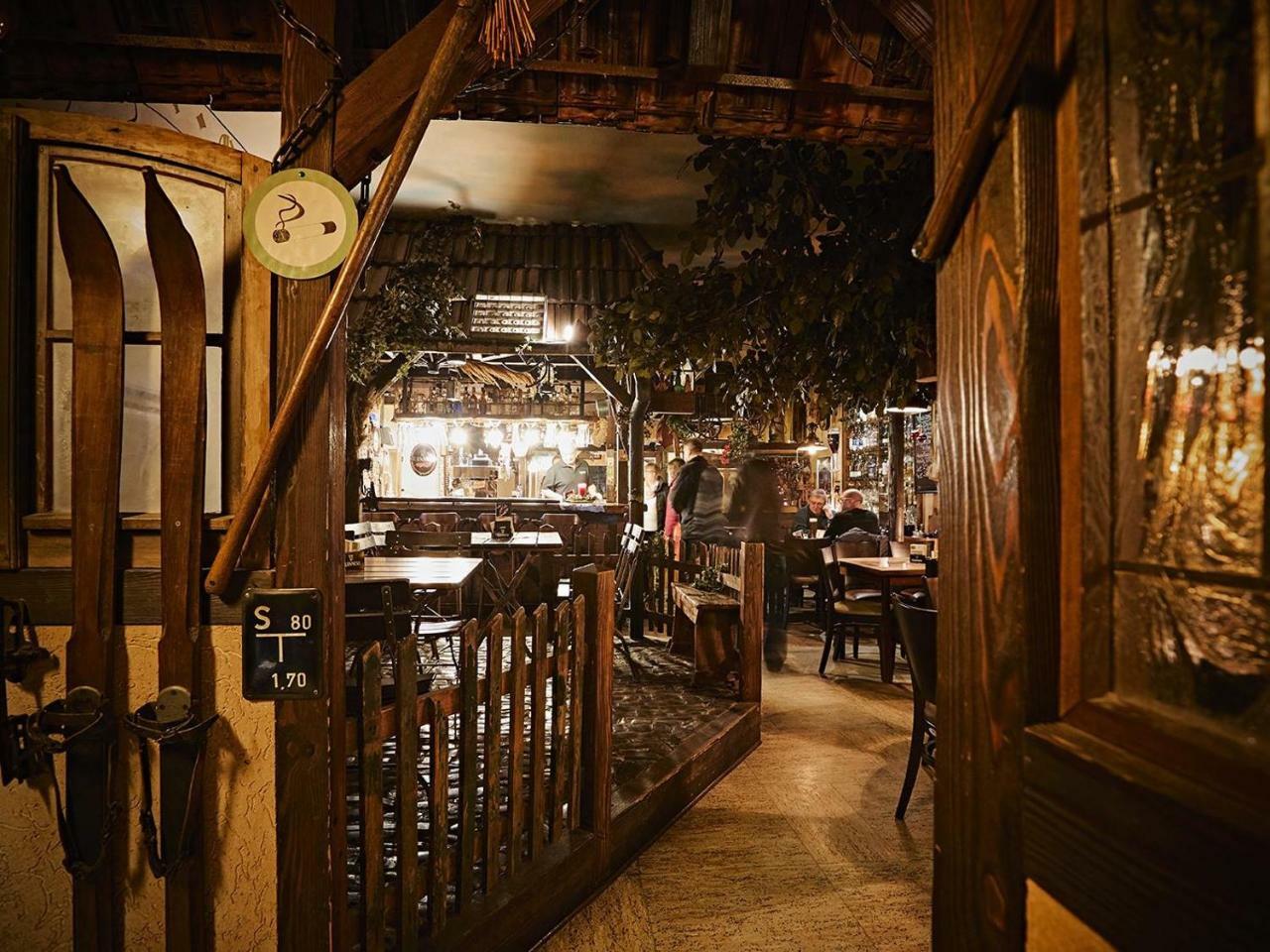 Pension Ruessel-Pub Sangerhausen Extérieur photo